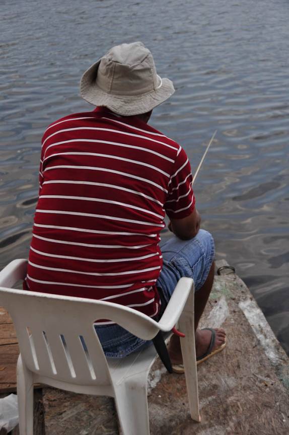 Tranquila pescaria no rio Paraguai, na região de Corumbá, no Mato Grosso do Sul